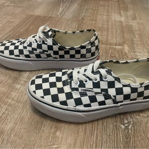 Platform authentic original black check vans